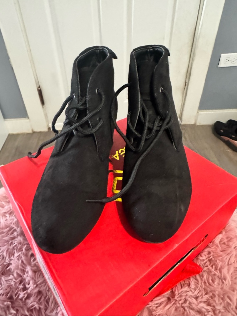 Dream Pairs Black Lace-Up Suede Ankle Booties